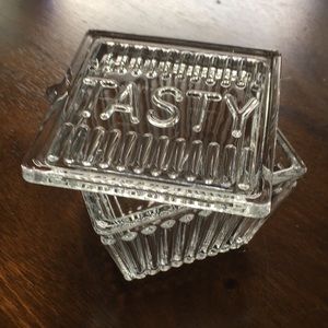 Ridged Storage Dish